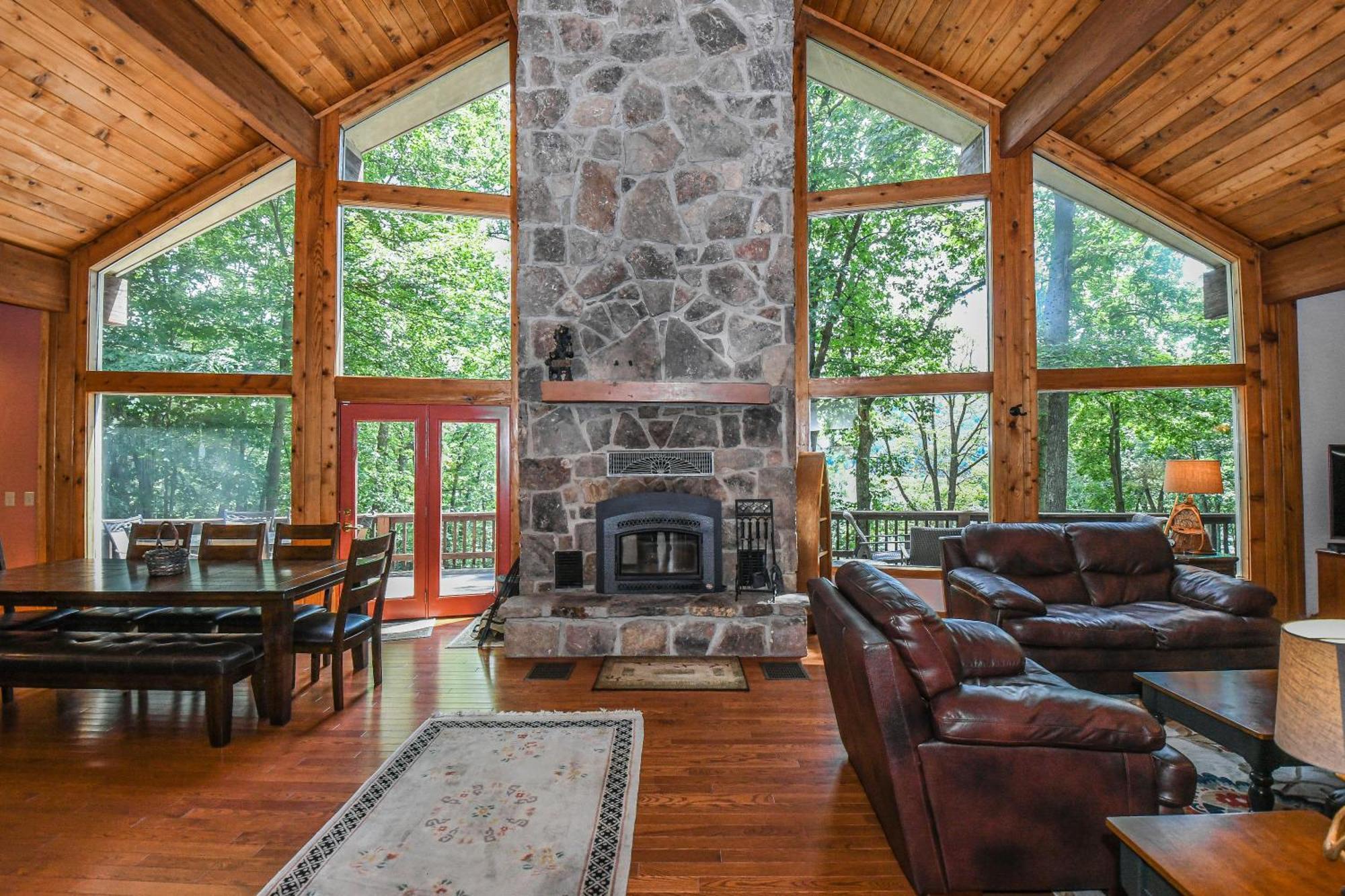 Slip Away Chalet МакХенри Екстериор снимка